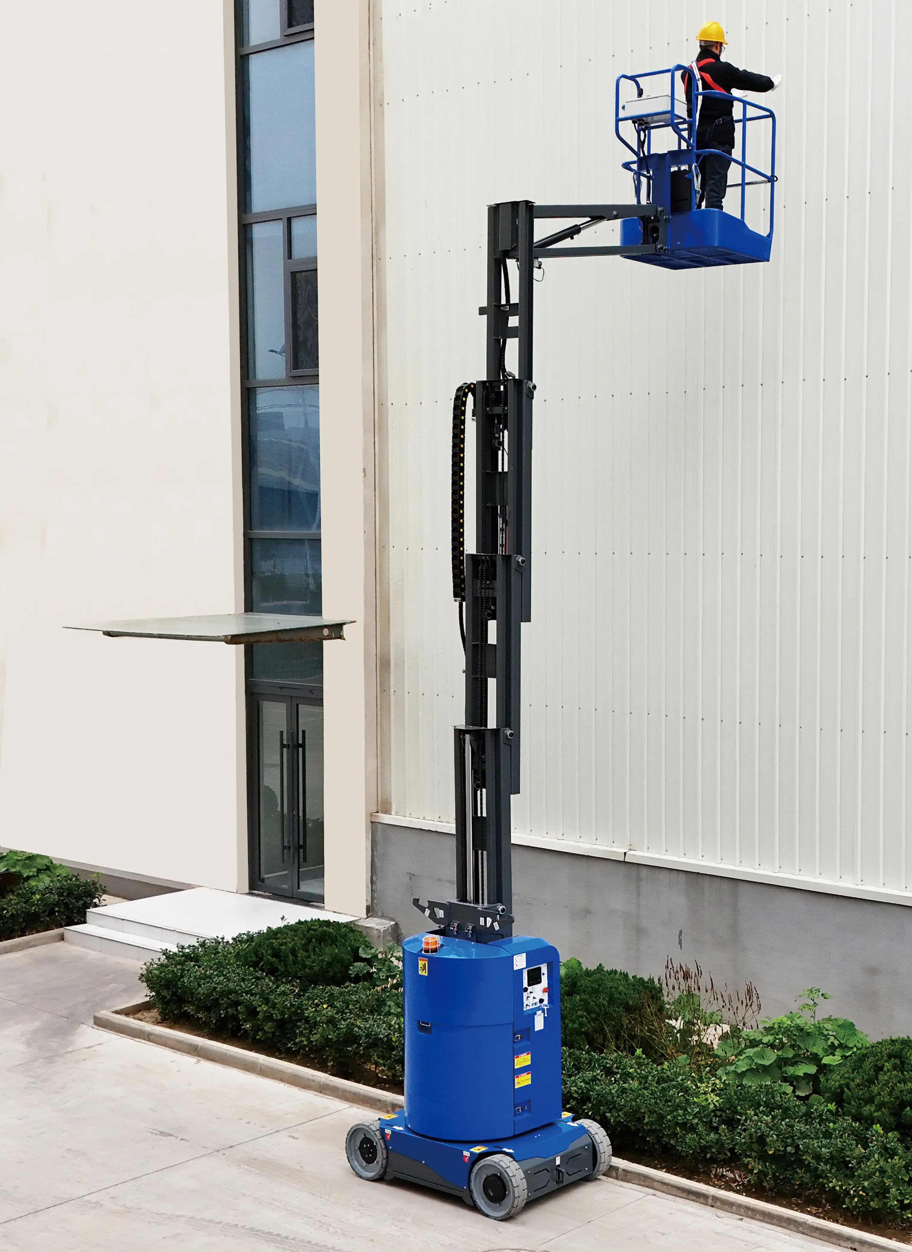 LMC10 Wheeled Compact Articulated Boom Lift